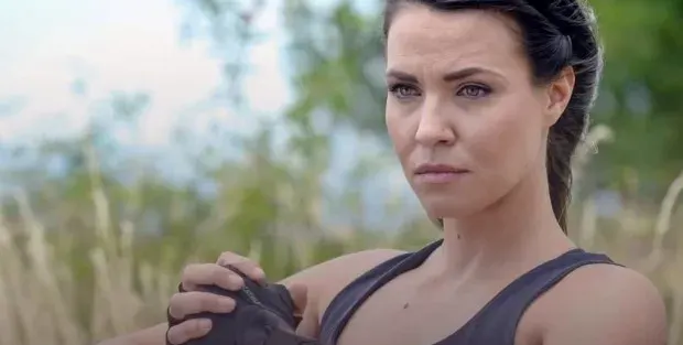 Сок от рози прави Краси от „Фермата“