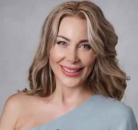 Тоца мъкне новороденото по фотосесии (Снимки)