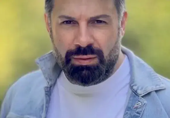 Тони Стораро: Останах без глас, но Бог ми го върна след операция