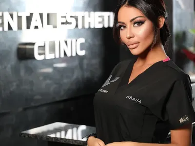 Ванко 1 работи с най-красивите зъболекарки