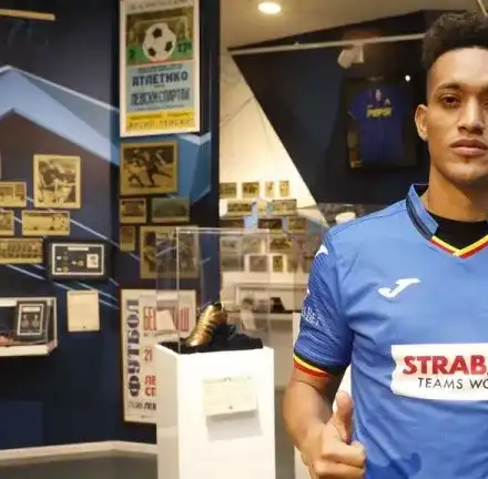 Звездата на „Левски“ Цунами води бразилската тъща