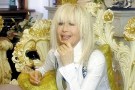 Лили отрупа икономката си с царски дарове за ЧРД