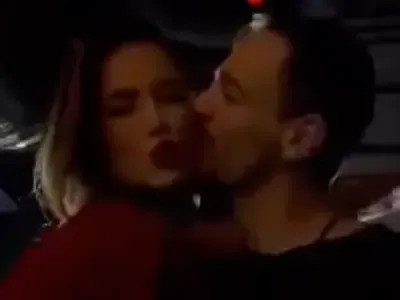 Алекс Богданска се натиска с бившия в дискотека