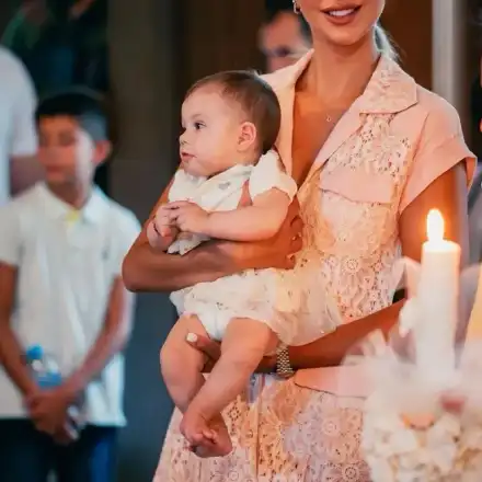 Алекс Петканова ориса бебе