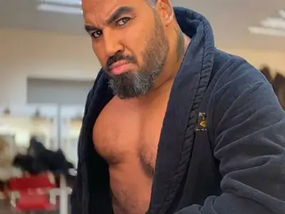 Азис хапва любимото си шкембе