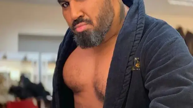 Азис хапва любимото си шкембе