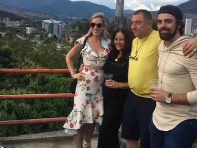 Бившата на Гибона ще продава антики в САЩ