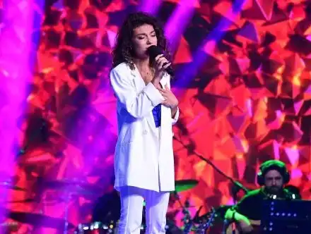 Дъщерята на Мира Радева отрязана в „Гласът”