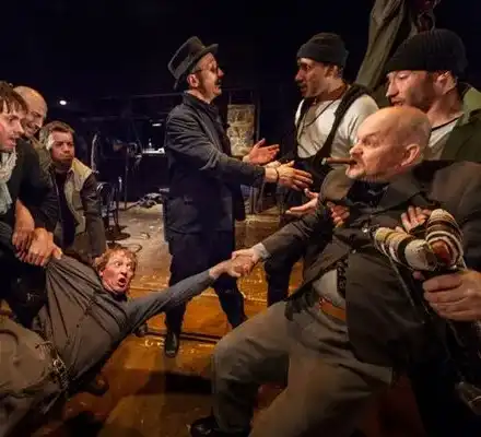 Деян Донков вместо Чочо в „Хъшове“