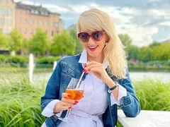Дони и Момчил се запознали във фейсбук (Мисис Баба лети от щастие)