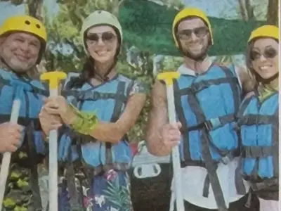 Екстремно! „Мис Дупе” се пусна на рафтинг в Турция