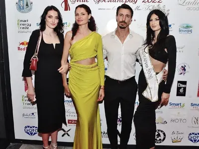 Ергенът Виктор налази и Мис България (Горещо ФОТО)