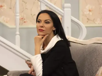 Гери Стоянова маха бръчки