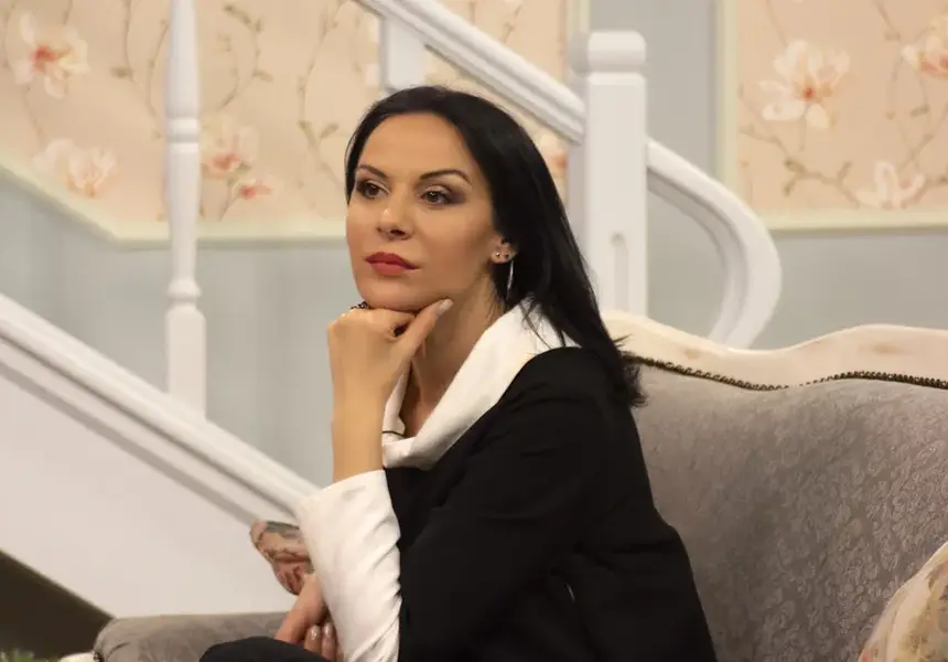 Гери Стоянова маха бръчки