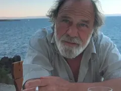 Язва уби Досьо Досев (Актьорът бохем издъхна щастлив край морето на 88 години)