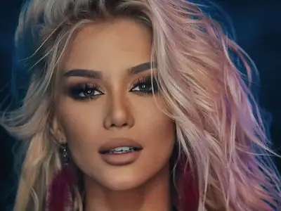 Лидия падна от сцената