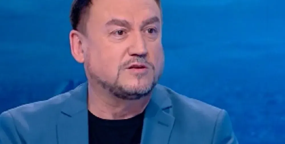 Любо Киров блести  боядисан и освежен в  „Гласът на България”