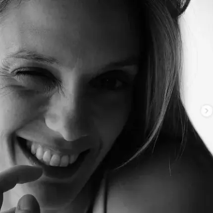 Луиза Григорова набива мюсли