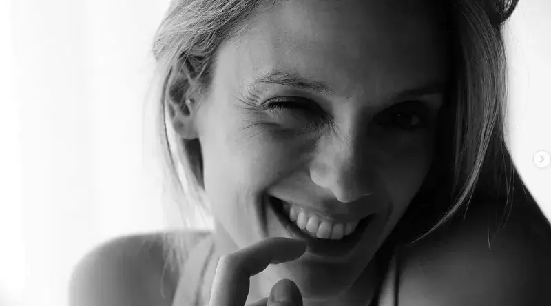 Луиза Григорова набива мюсли