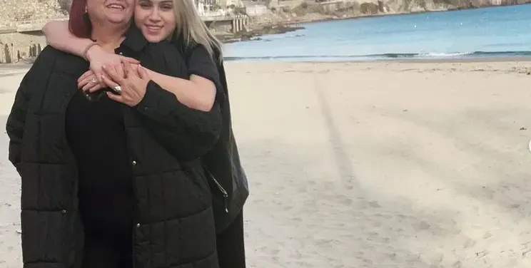 Мария Бакалова пропусна  рождения ден на майка си
