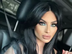 Мис България събра погледите на събитие с визия ала Ким Кардашиян