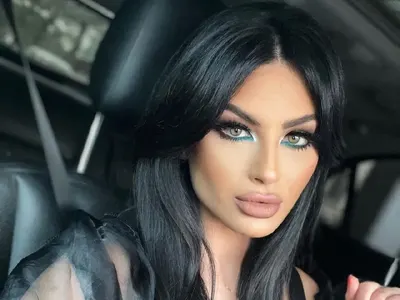 Мис България събра погледите на събитие с визия ала Ким Кардашиян