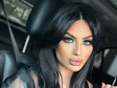 Мис България стряска с анорексично тяло! Четат й се ребрата (ФОТО)