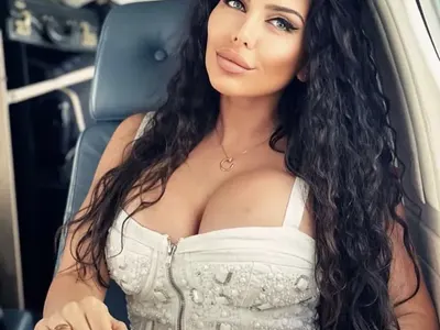 Мисис България извади бюст за 20 бона