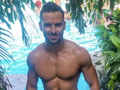 Мистър София награби Ирина Шейк, щракна се с Джорджо Армани (Снимки)