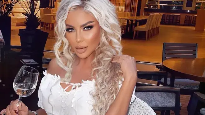 Многолик талант: Андреа се оказа и художничка!