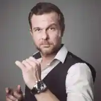 Ненчо Балабанов прибира 10 бона за Нова година