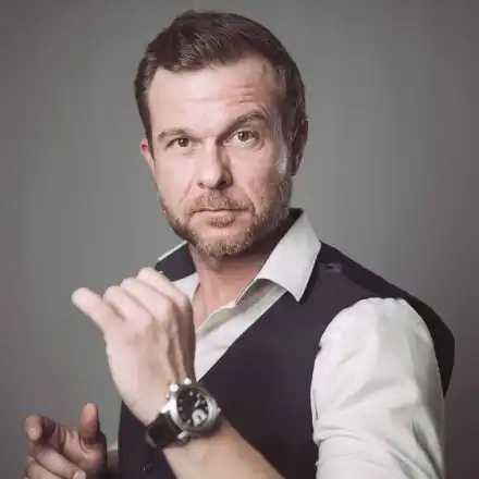 Ненчо Балабанов прибира 10 бона за Нова година