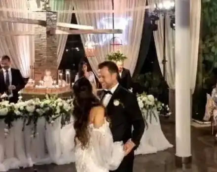 Ненчо Балабанов се ожени на морето