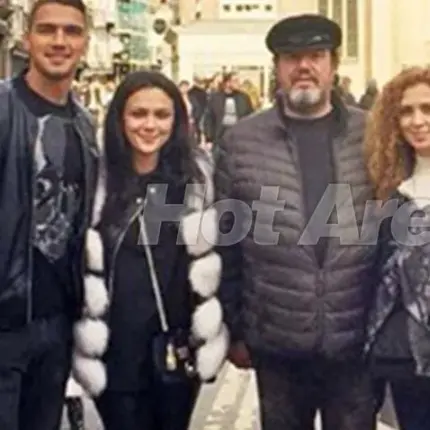 Непоносимост: Добромир Гущеров глези доведеното си внуче, а не поглежда децата на Светлана