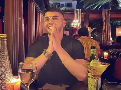 Неуспелият чалга певец Живко Добрев стана булка на  дубайски шейх