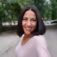 Няма кой  да смени  Деси Стоянова