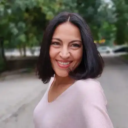 Няма кой  да смени  Деси Стоянова