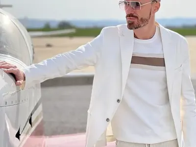 Ники Илиев радва безплатно баби на село (Снимка)