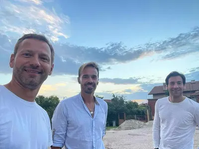 Ники Илиев радва безплатно баби на село (Снимка)