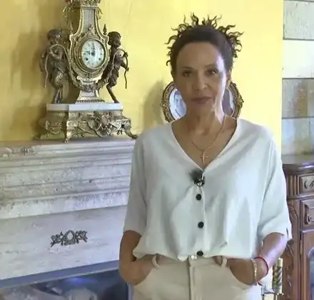 Оля Лечева е  българката с  най-много фамилии (Бивша певица от Трамвай 5 крие името на мъжа до себе си)