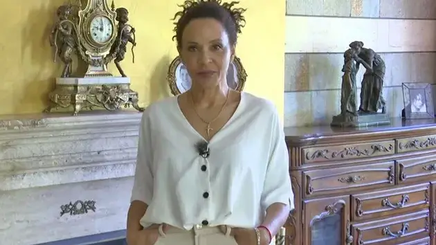 Оля Лечева е  българката с  най-много фамилии (Бивша певица от Трамвай 5 крие името на мъжа до себе си)