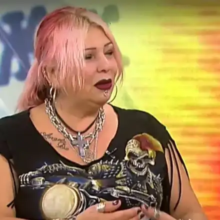 Певицата Милена Славова: Готова съм да рина кал в Карловско