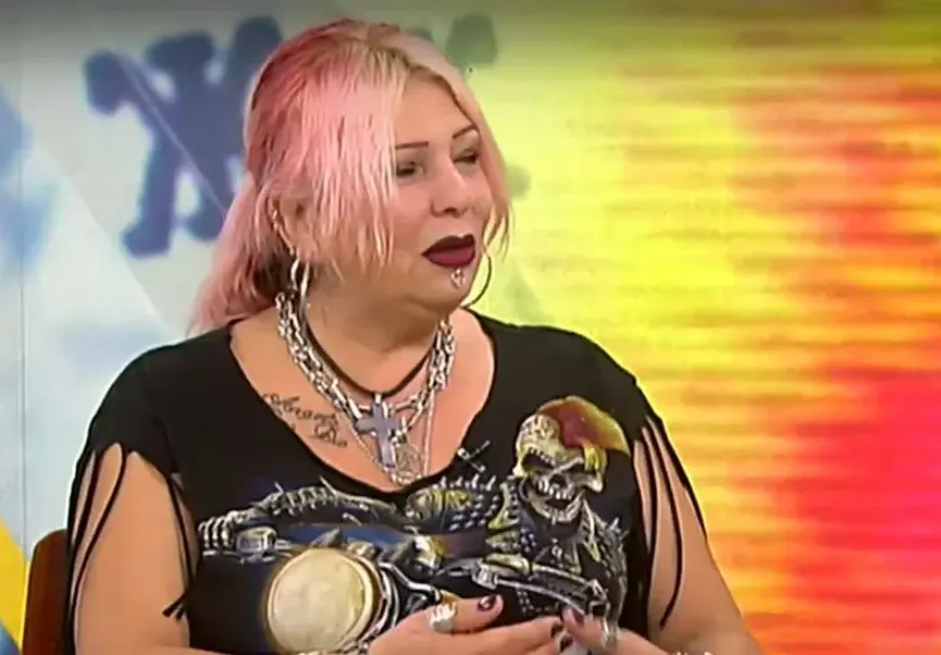 Певицата Милена Славова: Готова съм да рина кал в Карловско