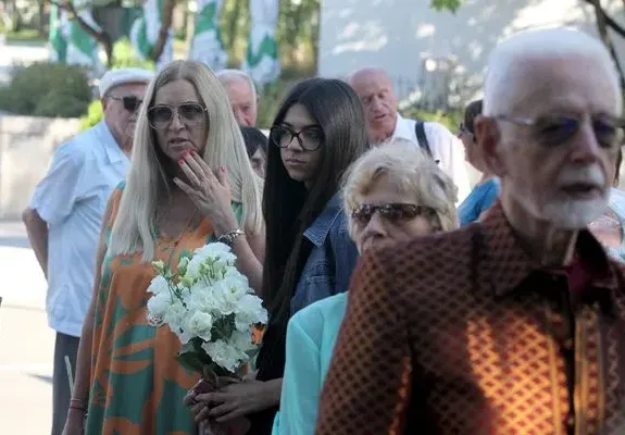 Правнучката на Тато иска да е политик, надява се да е следващата жена премиер