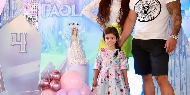 Преслава с мегапарти за ЧРД на Паола