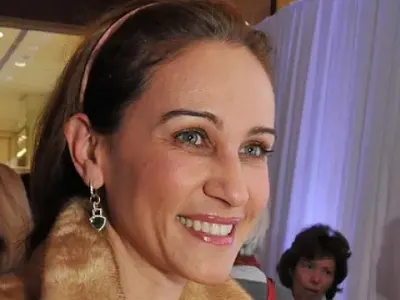 Радост Драганова окраде Гала