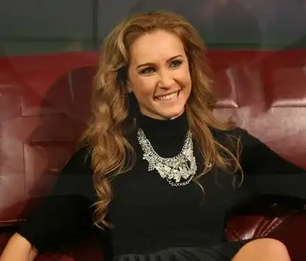 Радост снима в завод „Витоша“