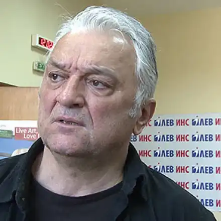 Сашо Диков на косъм от смъртта, спасиха го с байпас