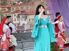 Севдалина Спасова  припадна на  „Пирин фолк”