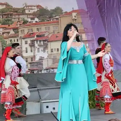 Севдалина Спасова  припадна на  „Пирин фолк”